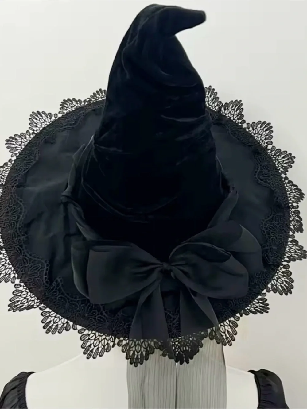 Brand New Black Velvet Witch Hat Lace Bow Wide Brim Halloween Costume